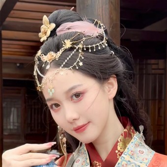 李瑜.jpg