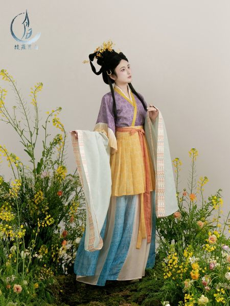 File:4月12日20点开售【春宴游】绫罗月白 原创南北朝大袖襦汉服套装女-淘宝网 主图 002.jpg