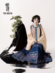 明鏡華服【浮光鳳麟春秋款】 彩色織金絲錦仿宋錦圓領比甲漢服-淘寶網 主圖 001.jpg