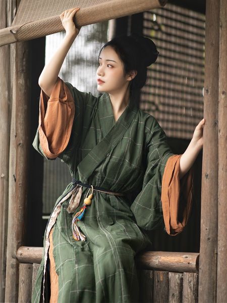 File:汀兰颂原创汉服【林听】宋制交领长衫宋裤秋冬日常棉麻感汉服穿搭-淘宝网 主图 001.jpg