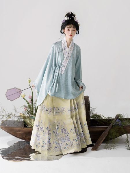 File:半生罗裳 镜花水月汉服明制女对接穿仿妆花马面裙-淘宝网 主图 002.jpg