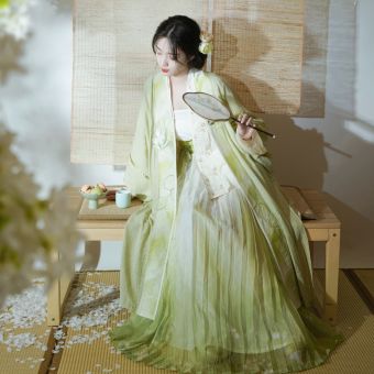 琴挑宋制【铃兰不语】长干寺郁金香铃兰汉服褙子长衫百迭裙 现货-淘宝网 主图 001.jpg