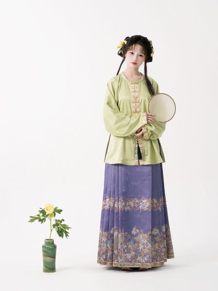 File:风间林【晴丝袅袅】夏季原创汉服国风仿妆花织金对襟短袄马面裙女-淘宝网 主图 001.jpg