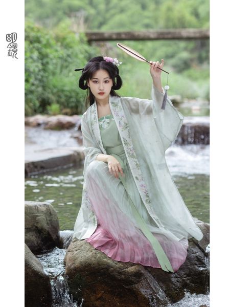 File:明镜华服【夏影】原创改良宋制汉服女夏季可上班穿长褙子百迭裙女-淘宝网 主图 006.jpg
