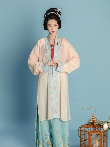 File:燕云织造局【云间九畹】孔雀东南飞系列宋褙子百迭裙原创汉服女-淘宝网 主图 005.jpg