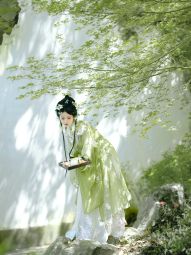 琴挑明制【晴波泛翠】春夏晚明汉服刺绣云肩对襟长衫马面裙-淘宝网 主图 001.jpg