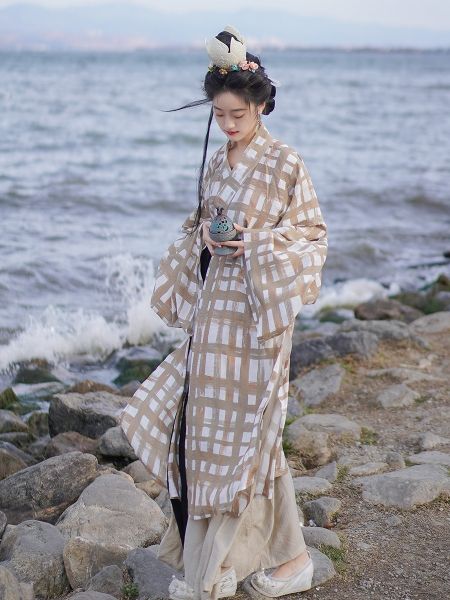 File:汀兰颂原创汉服【谦谦】宋制交领长衫吊带宋裤日常棉麻国风穿-淘宝网 主图 004.jpg