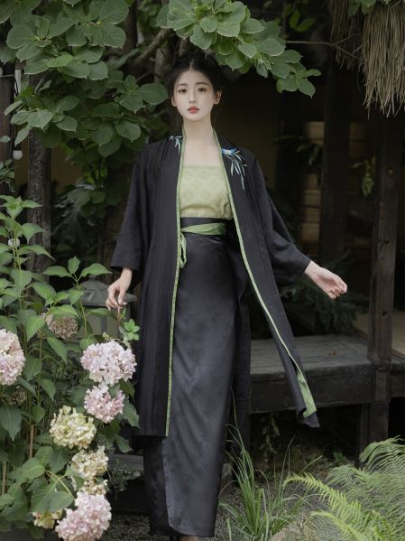 File:桑谣记【蓝啾与柳】现货宋制铁拐墓 大摆两片裙汉服女2023新款秋-淘宝网 主图 003.jpg
