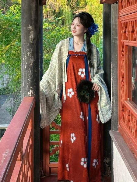 File:【佳期阁】【唐俑四号】唐代陶俑服饰复原系列齐胸衫裙春秋-淘宝网 主图 002.jpg