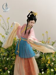 4月12日20点开售【春宴游】绫罗月白 原创南北朝大袖襦汉服套装女-淘宝网 主图 005.jpg