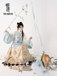明鏡華服【鯉喵喵】原創明制漢服繡花比甲馬面裙秋季女套裝-淘寶網 主圖 001.jpg