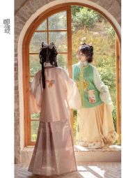 明镜华服【葵喵】刺绣猫咪比甲立领琵琶袖原创设计明制汉服女-淘宝网 主图 004.jpg