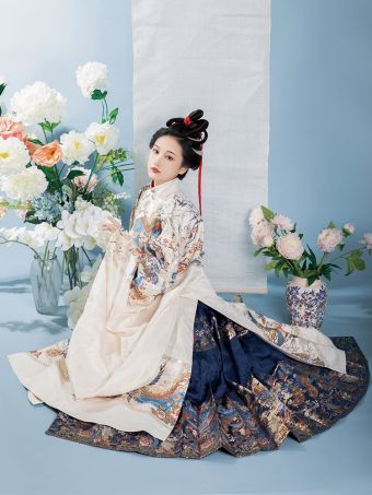 风间林【苍苍】原创国风明制汉服妆花织金古风上衣配蓝色马面裙女-淘宝网 主图 001.jpg