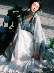 无事清欢 万袖明宋原创宋制汉服长干寺百迭裙宋抹夏季山茶花绣花-淘宝网 主图 005.jpg
