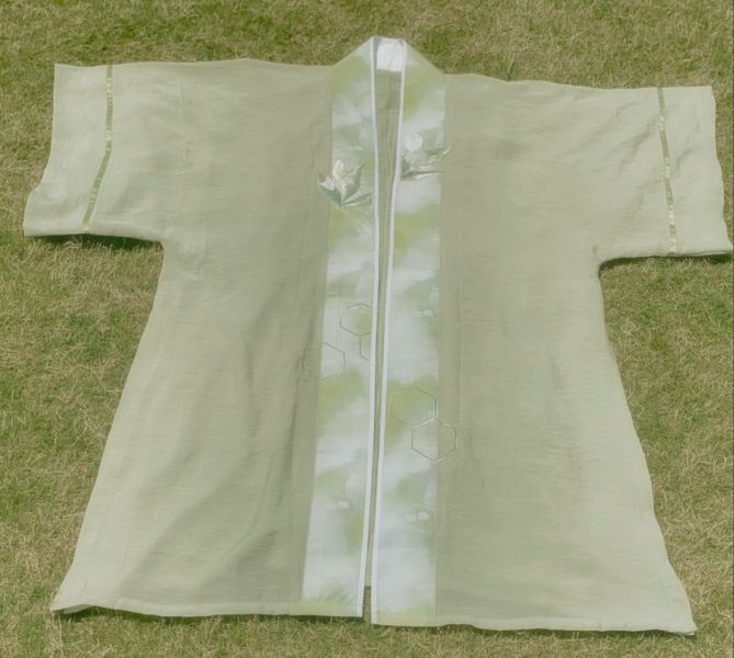 File:琴挑宋制【铃兰不语】长干寺郁金香铃兰汉服褙子长衫百迭裙 现货-淘宝网 主图 005.jpg