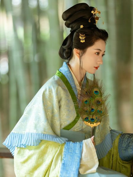 File:【乔织】「小乔」2023乔织汉晋印象特别系列-湖南博物院走秀款-淘宝网 主图 002.jpg