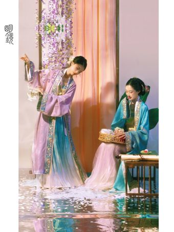 明镜华服【临安花事】原创宋制汉服女长褙子改良抹胸褶裙套装女-淘宝网 主图 001.jpg