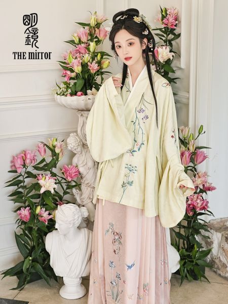 File:明镜华服【引香】原创明制成人汉服中秋季新款对穿交短袄上衣女-淘宝网 主图 004.jpg
