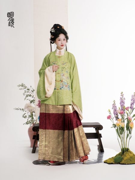 File:明镜华服麒麟献瑞 原创汉服织金马面裙套装2024新款明制补服-淘宝网 主图 004.jpg