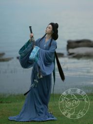 琴挑汉服【沧浪】战国袍直裾马山楚墓复原款-淘宝网 主图 001.jpg