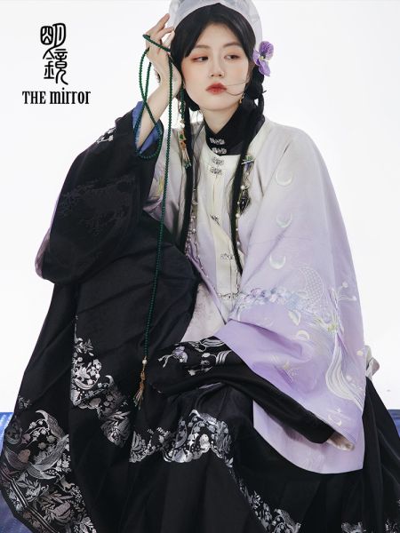 File:明镜华服·月为镜·司月 原创明制汉服圆领半袖马面裙深秋季套装-淘宝网 主图 003.jpg