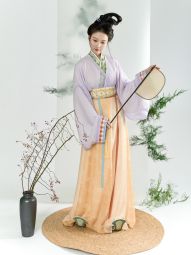 琴挑晉制【懶畫眉】春日漢服交領襦八破裙少女桃紅柳綠 天絲現貨-淘寶網 主圖 005.jpg