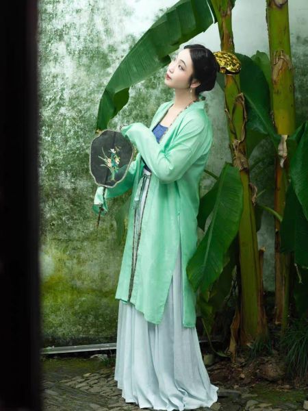 File:莳橼流夏仿南宋羊腿袖长衫褙子化纤罗汉服长褙子复原款-淘宝网 主图 002.jpg