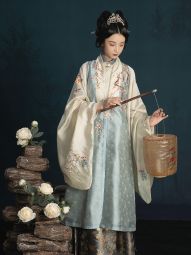 燕云织造【衔梅栖霜】冷香丸明制比甲立领斜襟马面裙原创汉服女-淘宝网 主图 003.jpg