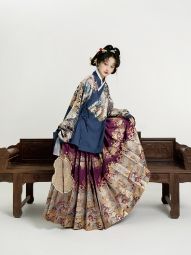 风间林【银龙雕辉】原创国风明制汉服女仿妆花织金短袄紫色马面裙-淘宝网 主图 003.jpg