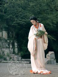 琴挑汉服【天问】战国袍直裾马山楚墓复原款-淘宝网 主图 004.jpg
