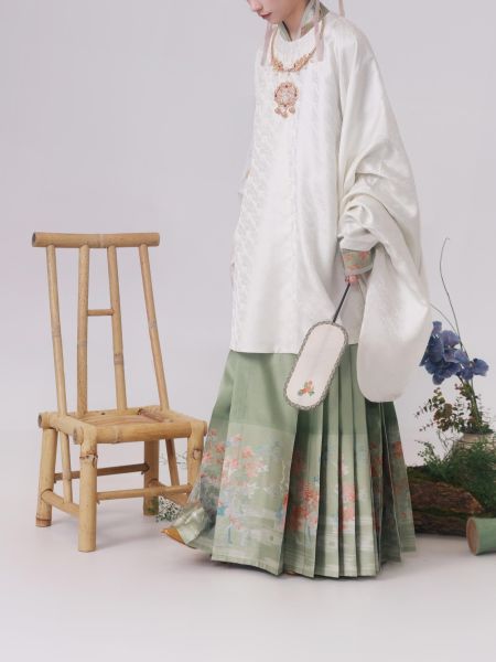 File:【上遥居】横林-秋 明原创汉服女秋冬粉色对穿交仿妆花马面绿色-淘宝网 主图 006.jpg