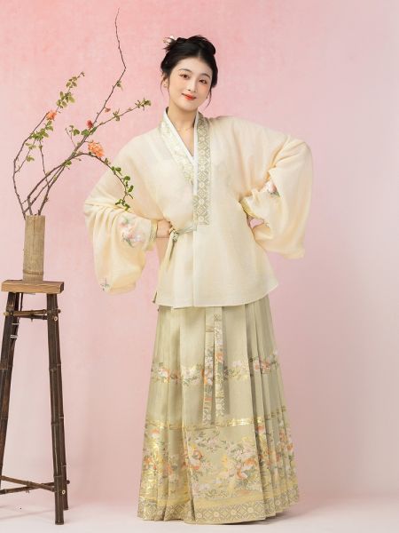File:燕云织造【桃涧春】明制天丝对穿交织金绣花马面裙汉服套装-淘宝网 主图 005.jpg