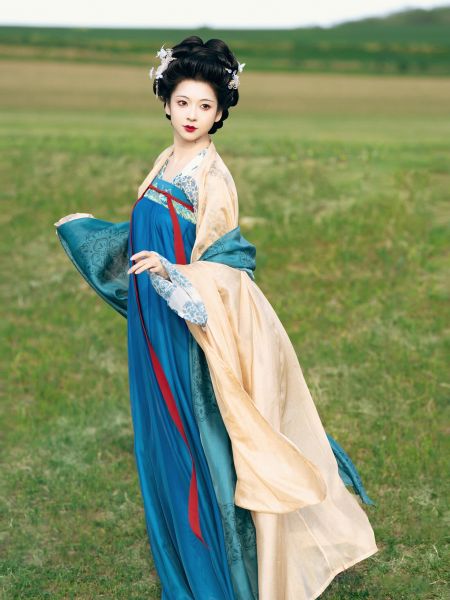File:【山海明光】【青山皆过客】现货原创唐制齐胸破裙大袖衫复原汉服-淘宝网 主图 004.jpg