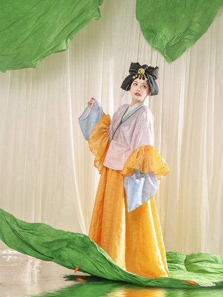 File:花朝记|典藏|复晋花月赋|其二 镜|晋制汉服荷叶边半袖破裙-淘宝网 主图 002.jpg