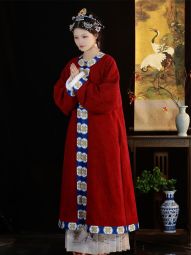 尘余馆｜红莲｜明制复原万历圆领长袄提花棉冬款加绒窄袖汉服-淘宝网 主图 002.jpg