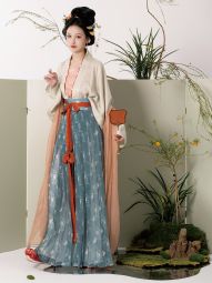 踏云馆2024春季真丝湖绫白贝淡青飞机袖吊带百迭裙套装 (清瑶)-淘宝网 主图 005.jpg