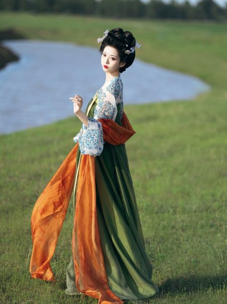 File:【山海明光】【青山皆过客】现货原创唐制齐胸破裙大袖衫复原汉服-淘宝网 主图 005.jpg