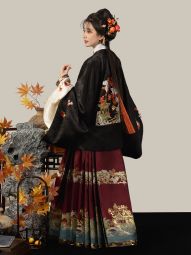 燕云织造【雪尾丹枫】枫叶刺绣黑色方领补服对穿交织金马面裙女-淘宝网 主图 003.jpg