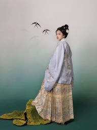 风间林【镜花水月】明制汉服仿妆花织圆领大襟短袄-淘宝网 主图 004.jpg