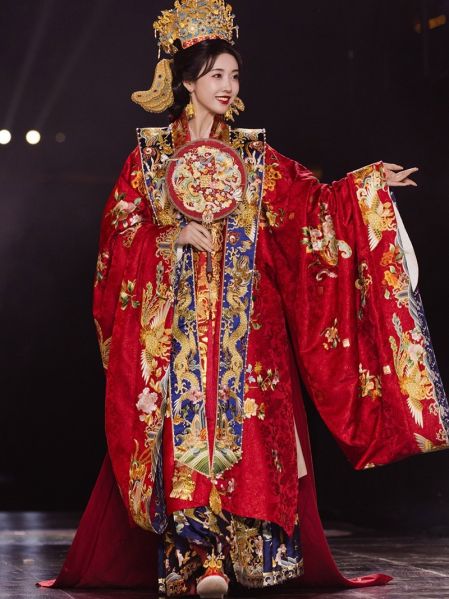 File:燕云织造【龙凤呈祥】婚服明制定制盘金刺绣国风大典宣璐马面女-淘宝网 主图 004.jpg