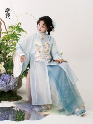 明镜华服【鱼游春水】新中式汉服2024新款马面裙套装成人古装女夏-淘宝网 主图 003.jpg