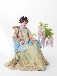 风间林【黄金缕】明制汉服仿妆花原创绿色日常可穿新中式马面裙夏-淘宝网 主图 001.jpg