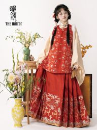 明鏡華服【月華景新年紅限定色】原創明制滿繡漢服比甲女套裝-淘寶網 主圖 001.jpg