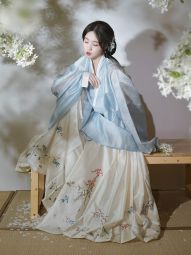【翠羽成品裙链接】可收藏加购 吉元明制花鸟马面裙成品裙-淘宝网 主图 001.jpg