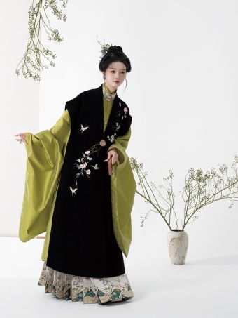 半生罗裳 芙蓉醉 原创明制汉服长衫包肩长比甲合领绣花外搭春夏-淘宝网 主图 001.jpg