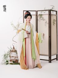明镜华服 倚东风 001.jpg