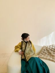 冬日序章｜中式老钱风 仿宋锦交领比甲 加绒汉服冬夹毛圈毛杉水集-淘宝网 主图 004.jpg