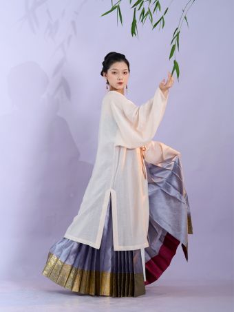 尘余馆｜流云三弄｜平褶松竹梅扁织金流云双色暗纹细缎分码马面裙-淘宝网 主图 001.jpg
