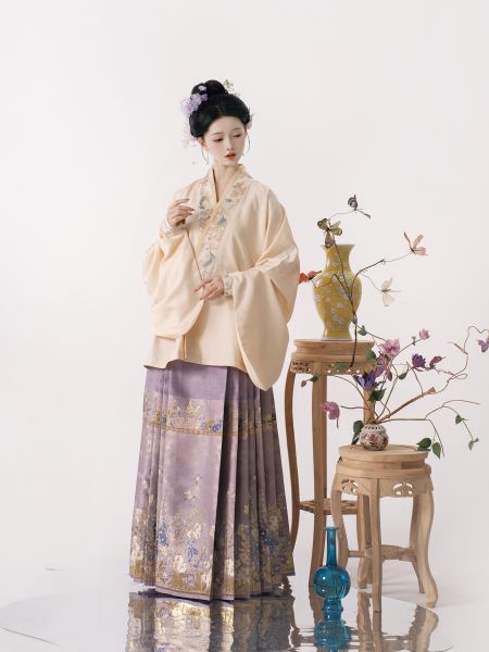 File:飞花令 万袖明宋原创明制对交穿琵琶袖汉服仿花罗仿妆花领子春秋-淘宝网 主图 004.jpg