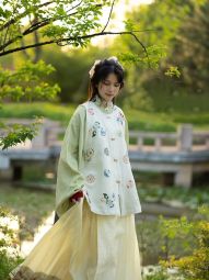 半生罗裳 繁花锦 新品原创日常明制汉服女圆领绣花短衫比甲春夏-淘宝网 主图 003.jpg